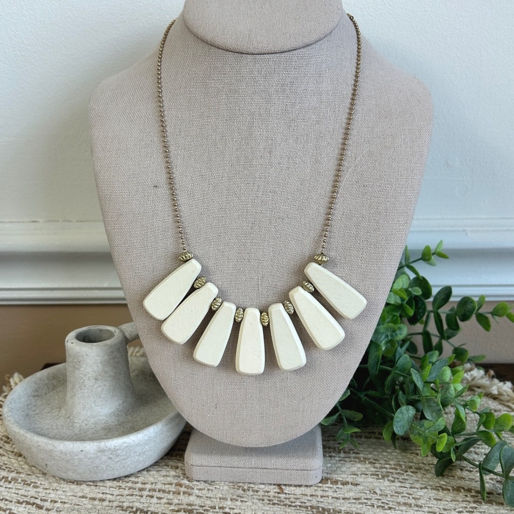 Vintage Plunder Design Cream Wood Tab Statement Necklace Gold Tone Adjustable
